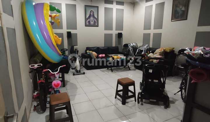 Luxury House Dharmahusada Permai Gubeng Surabaya 2