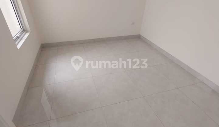 Affordable House in Lavon Cluster Grandura Cikupa 2