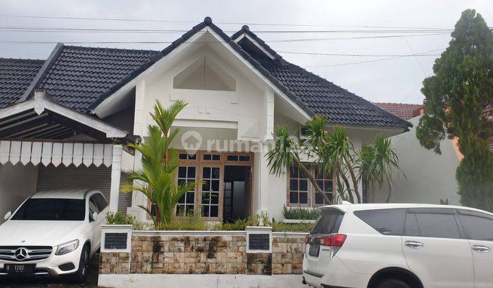 Lokasi Premium, 7 Menit Kampus Ugm, Rumah Siap Huni di Jogja