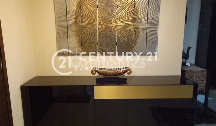 Disewakan Apartemen St Moritz Tower Royal 2