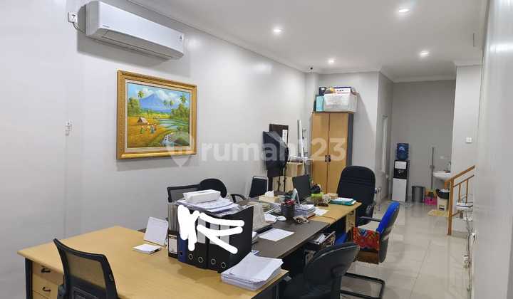 Rukan Mutiara 3 Lantai Furnished di Taman Palem Rukan Mutiara 3 Lantai Furnished di Taman Palem