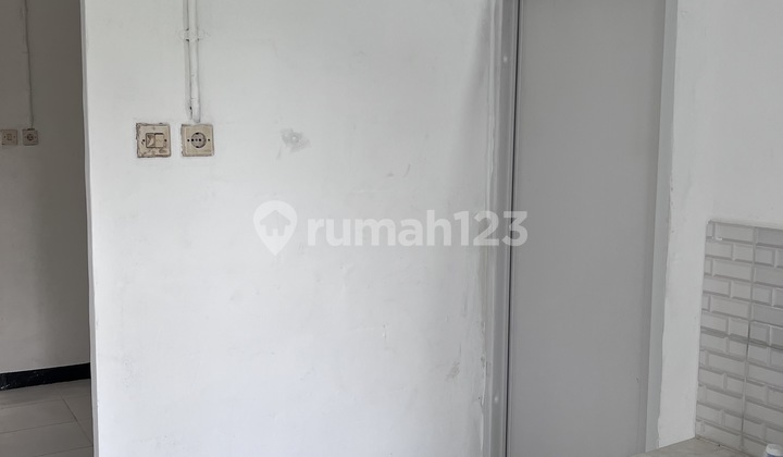 Kontrakan Petak Dekat Stasiun Sudimara Jombang 8