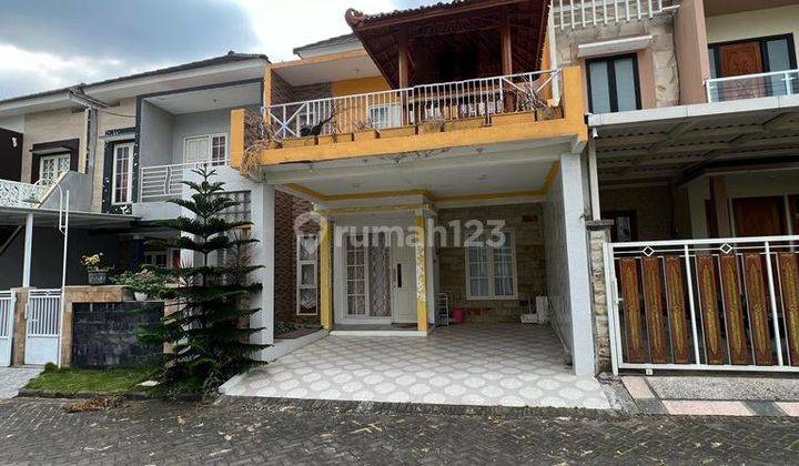 Villa Indraprasta Pacet Mojokerto 2 Lantai 2
