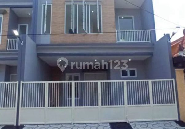 Rumah Mangga Pondok Tjandra Sidoarjo 2 Lantai Hadap Timur Rumah Mangga Pondok Tjandra Sidoarjo 2 Lantai Hadap Timur