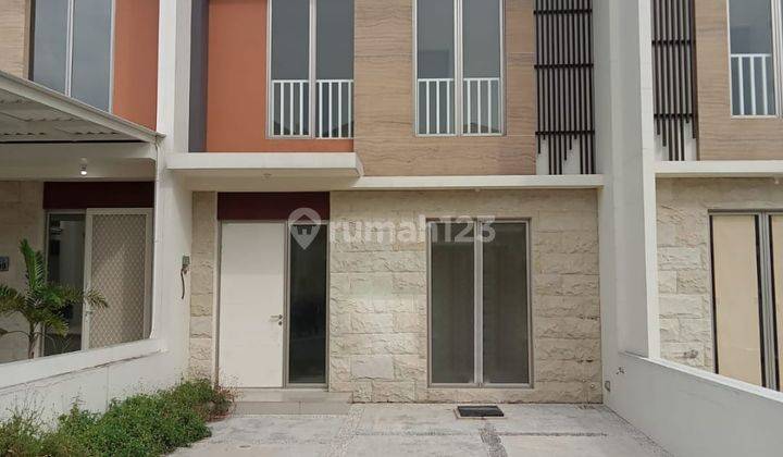 Rumah Greenland Residence C2 Gresik 2 Lantai Hadap Barat 1