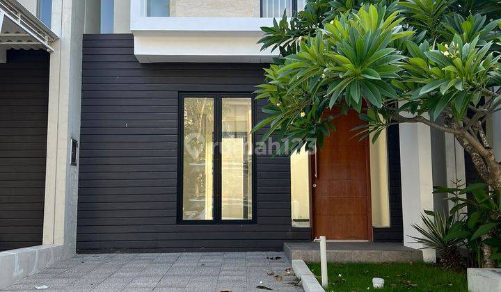 Rumah 2 Unit Jejer Northwest Lake Surabaya 2 Lantai 2