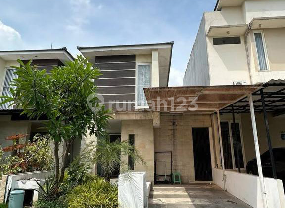 Rumah Dian Istana Cluster Mocca Verbana Surabaya 2 Lantai Hadap Selatan Full Furnish 1