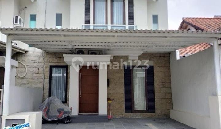 Rumah Taman Puspa Raya Surabaya 2 Lantai Hadap Selatan Rumah Taman Puspa Raya Surabaya 2 Lantai Hadap Selatan