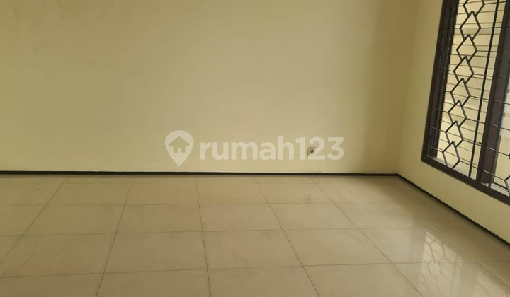 Rumah Baratajaya Surabaya 2 Lantai Hadap Utara 2