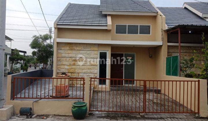 Rumah Royal Emran E3 Gresik 1 Lantai Hadap Utara 1