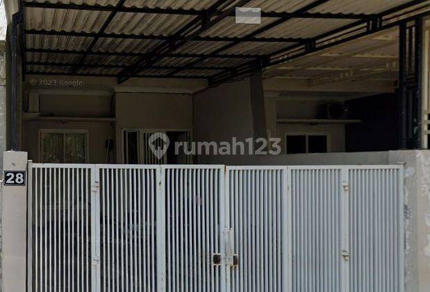 Rumah Kedinding Tengah Sekolahan Surabaya 2 Lantai Hadap Utara 1