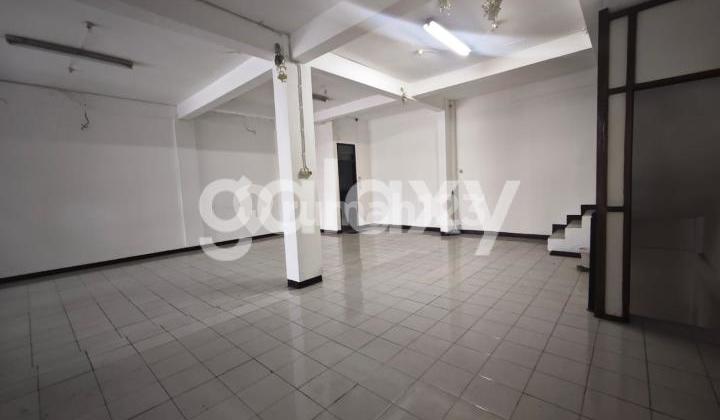 Raya Jemursari Surabaya 3-Story Row House Facing Southeast 2