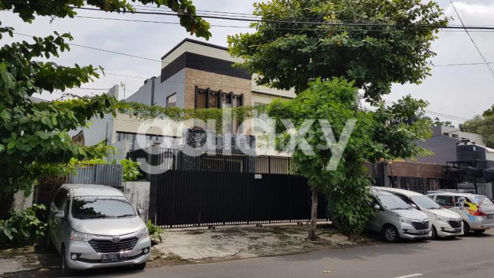 Rumah Sriwijaya Surabaya 2 Lantai Hadap Barat 2