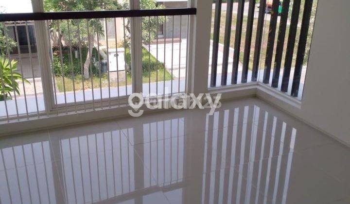 kamar tidur rumah pelican hill citraland surabaya
