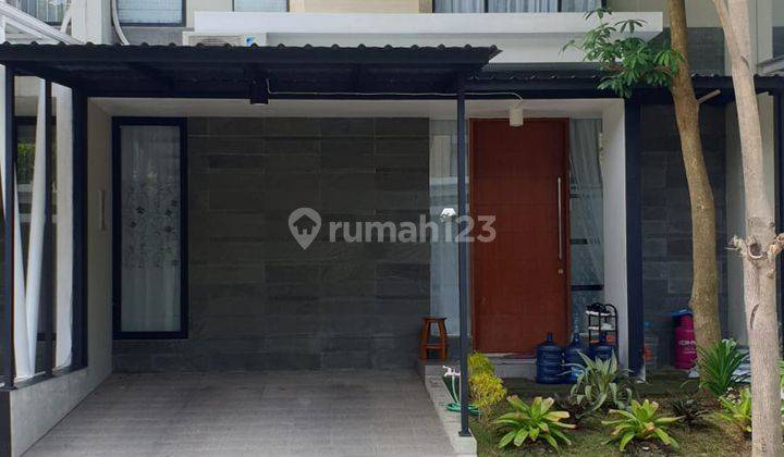 Rumah Northwest Lake Surabaya 2 Lantai Hadap Utara Semi Furnish 1