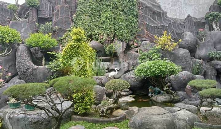 Rumah Mewah Kris Kencana Surabaya 1,5 Lantai 2
