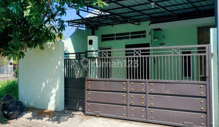 Rumah Graha Kebraon Mas 1 Lantai Hadap Utara 1