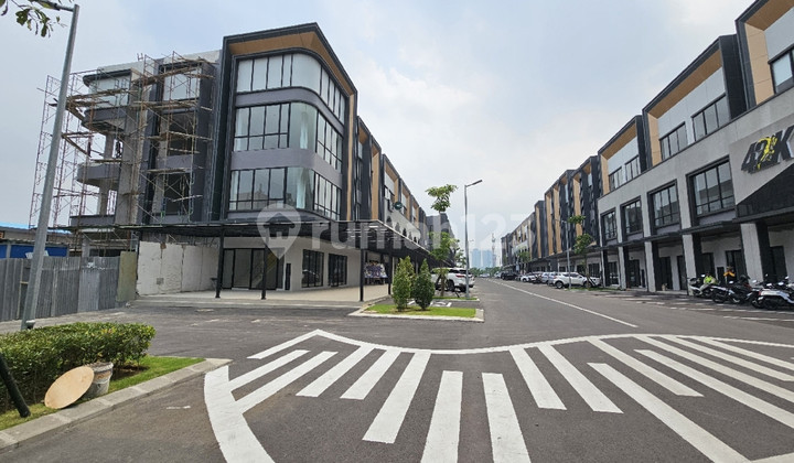 Ruko One Arcade CitraLand, Near GWalk & Radial Road, Facing the Street Ruko One Arcade CitraLand, Near GWalk & Radial Road, Facing the Street