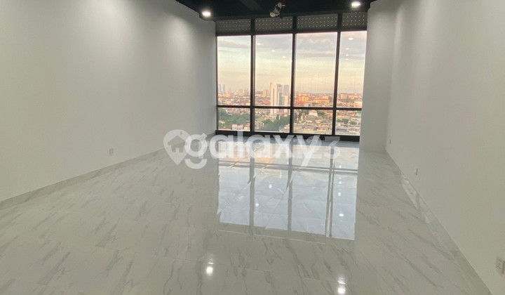 A highly strategic office area in CBD Ciputra World SBY, close to the city center and the satellite toll road. A highly strategic office area in CBD Ciputra World SBY, close to the city center and the satellite toll road.