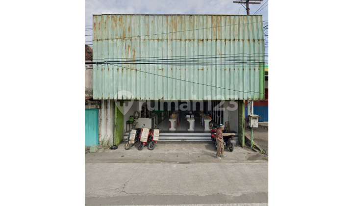 Porong Sidoarjo Zero Road Business House Suitable for Business 2