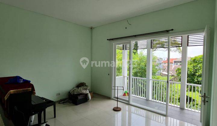 Rumah 2 Lantai Bagus Unfurnished di Vila Taman Telaga 2, Surabaya 2