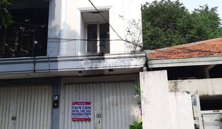 Ruko Jalan Biliton Surabaya 3 Lantai Hadap Timur 2