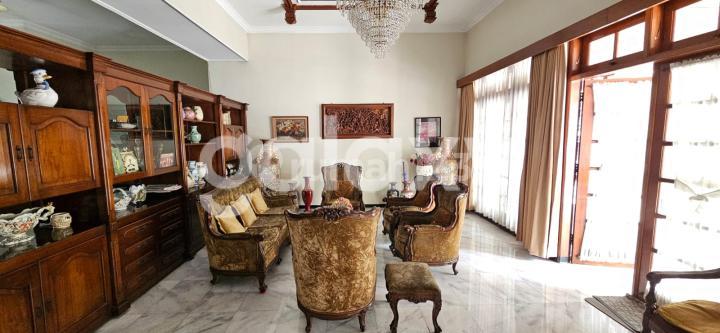 House Mayor Mustajab Street Surabaya Center Strategic Location for Business House Mayor Mustajab Street Surabaya Center Strategic Location for Business