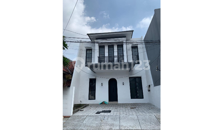 Mutiara Sidoarjo Cottage House 2 Floors Facing South Mutiara Sidoarjo Cottage House 2 Floors Facing South