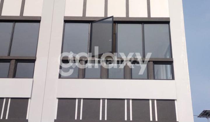 West-Facing Citraland Kedamean Gresik 3-Storey Shop House, Zero to Main Road