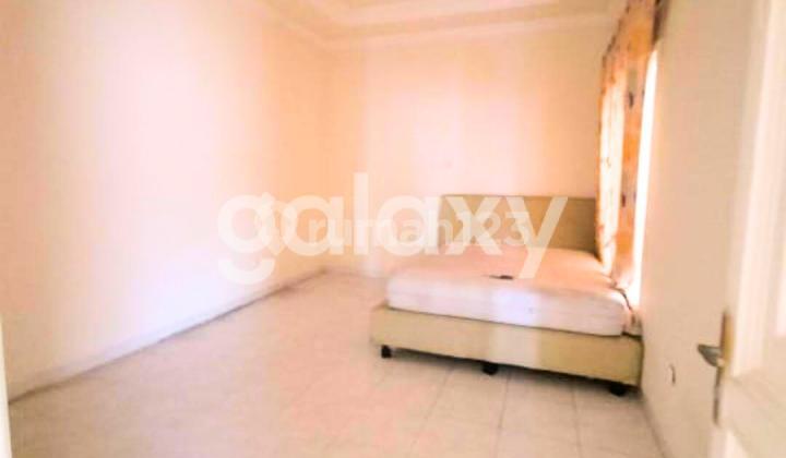 Rumah Tenggilis Utara Surabaya 2 Lantai Hook Utara Barat 2