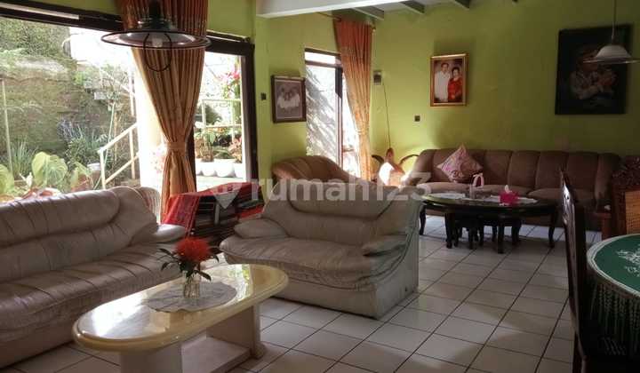 Dijual Rumah 2 Lantai Siap Huni Minimalis Lokasi di Mainroad Dago Atas Bandung