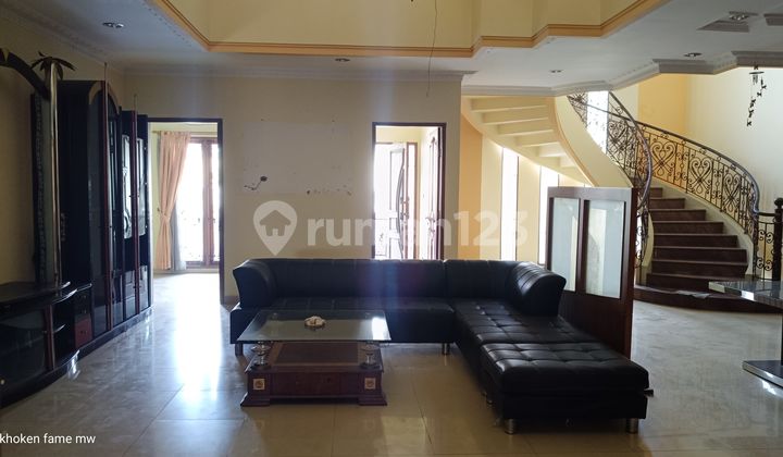 For Sale Semi-Furnished Luxury House Ready to Occupy Located in Pasteur Area, Bandung