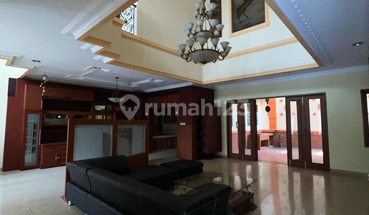 For Sale 3-Story Semi-Furnished House Ready to Occupy, Strategic Location in Sayap Pasteur, Bandung. For Sale 3-Story Semi-Furnished House Ready to Occupy, Strategic Location in Sayap Pasteur, Bandung.