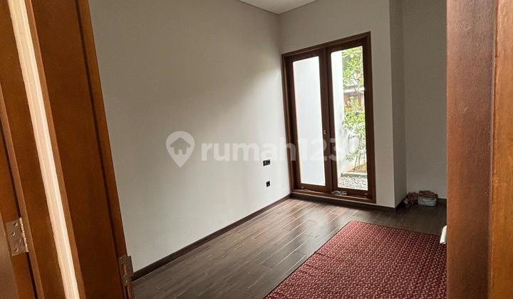 Dijual Rumah 2 Lantai Bangunan Baru Siap Huni Minimalis Lokasi di Cherryfield Bandung 2