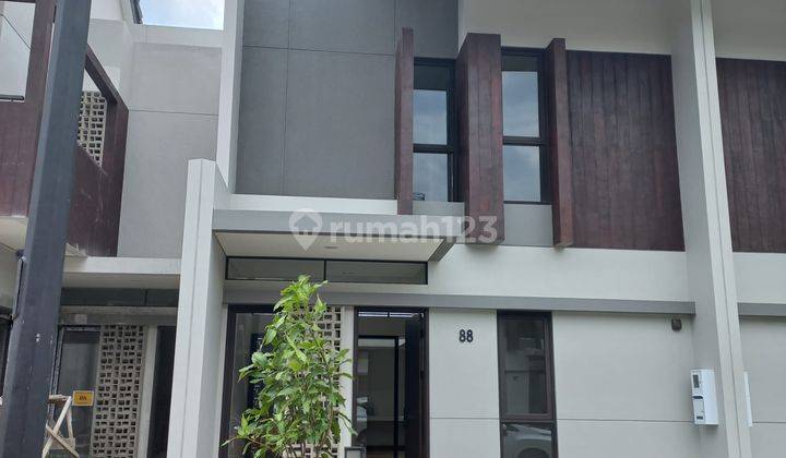 Rumah fresh rumah baru di Summarecon Bandung  1