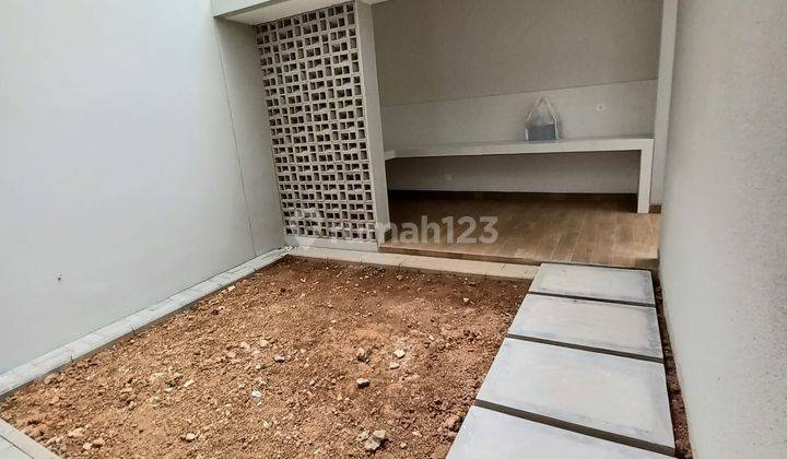 Rumah fresh rumah baru di Summarecon Bandung  4