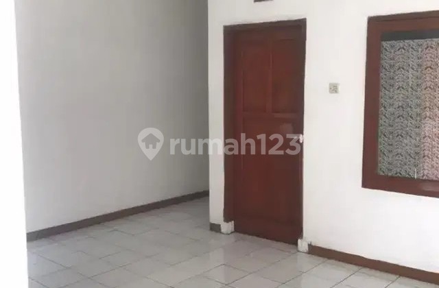 Rumah  bagus di Cijerah harga sewa murah  2