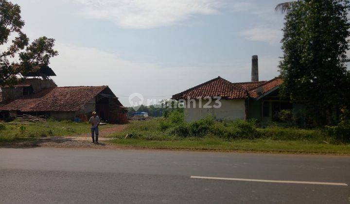 Tanah pinggir jalan raya Majalengka dekat ke bandara Kertajati    7