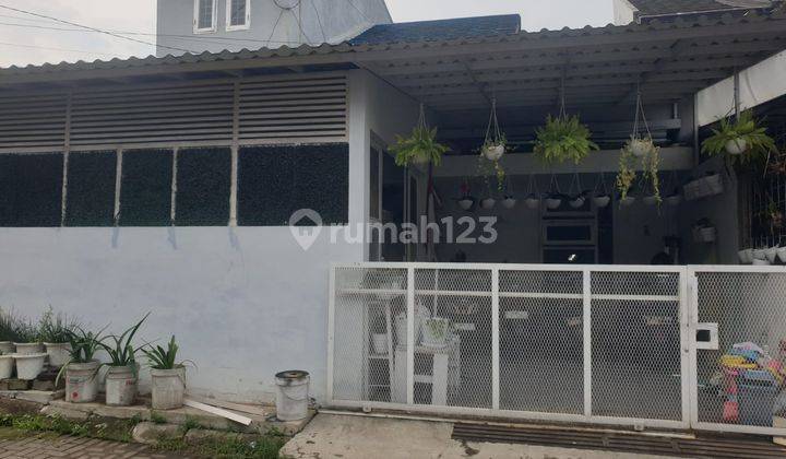 Dijual Rumah Tingga Posisi Hook Nyaman Siap Huni Strategis di Terusan Buahbatu Bandung 1