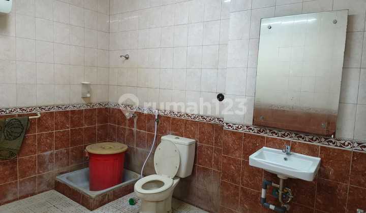 Dijual Rumah 2 Lantai Siap Huni Nyaman Terawat Lokasi di Taman Holis Indah 1 Bandung 2