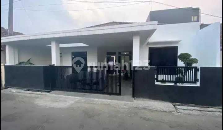 For Sale Comfortable Residential House Ready to Occupancy Strategic Location in Margahayu Permai Bandung