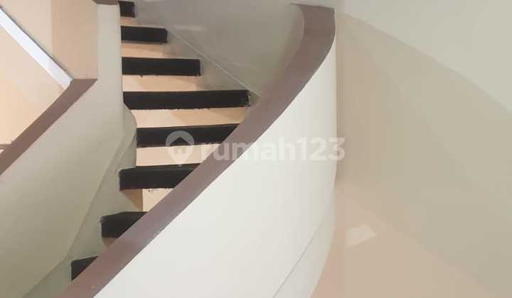 For Rent Comfortable House Ready to Occupy Strategic Location in Muara Sari Bandung