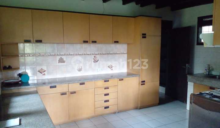 Disewakan Rumah Semi Furnish Siap Huni Lokasi di Setra Indah Bandung 2