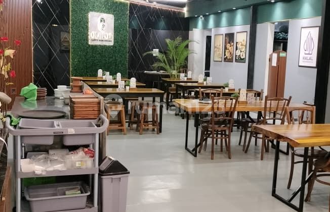 Disewakan Ruang Usaha Siap Pakai Cocok Untuk Usaha Lokasi di Sayap Riau Bandung Disewakan Ruang Usaha Siap Pakai Cocok Untuk Usaha Lokasi di Sayap Riau Bandung