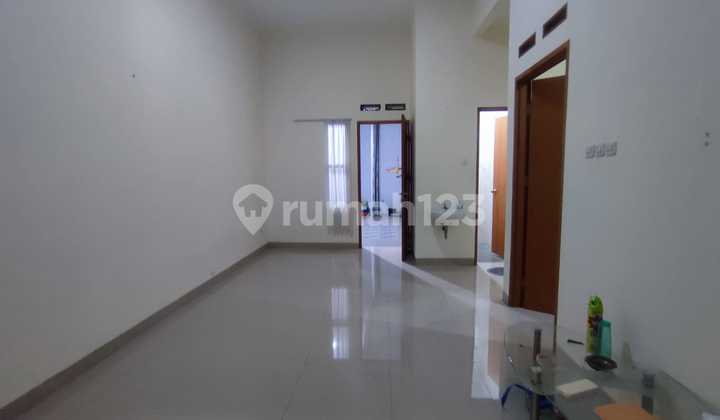 For Rent: Comfortable and Well-Maintained Residence, Ready to Occupy, Strategic Location in Buah Batu, Bandung. 1