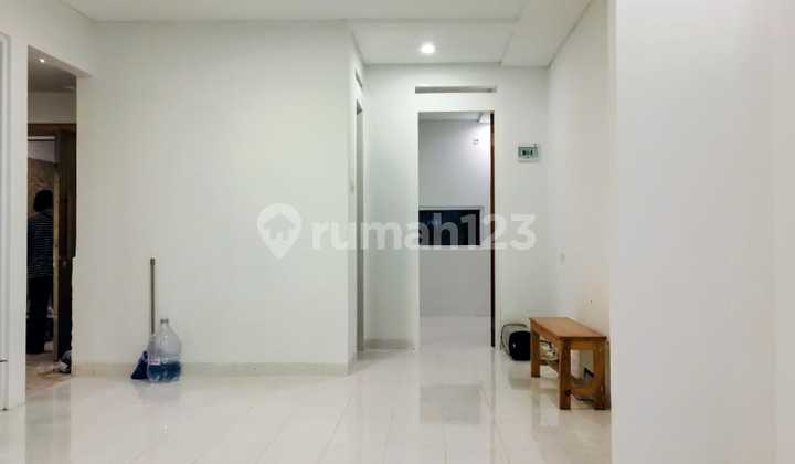 Dijual Rumah Desain Modern 2 Lantai Siap Huni Lokasi di Perumahan Turangga Bandung