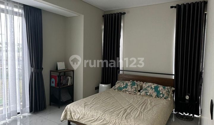 For Rent Ready-to-Occupy House Fully Furnished Location in Kota Baru Parahyangan Bandung 2