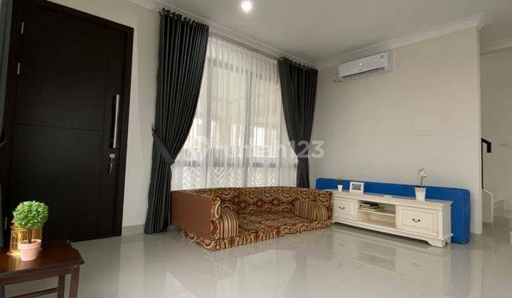 Disewa Rumah Semi Furnished Siap Huni Lokasi di Podomoro Park Bandung 1