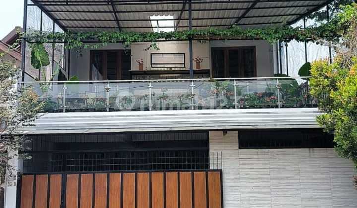 Dijual Rumah Lux Modern Full Furnished Siap Huni Lokasi di Jalan Kembar Bandung 1