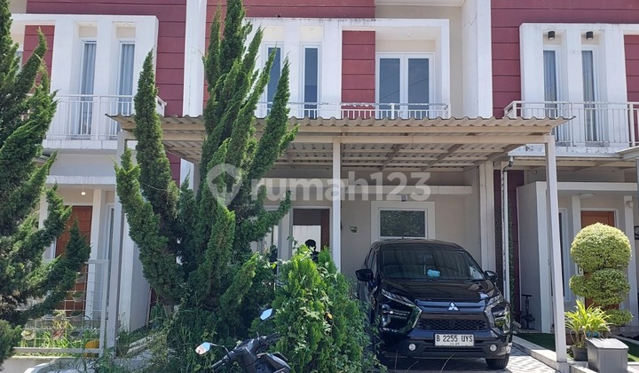 For Sale 2-Story House Ready to Occupiy Strategic Location in Taman Kopo Katapang Bandung 2